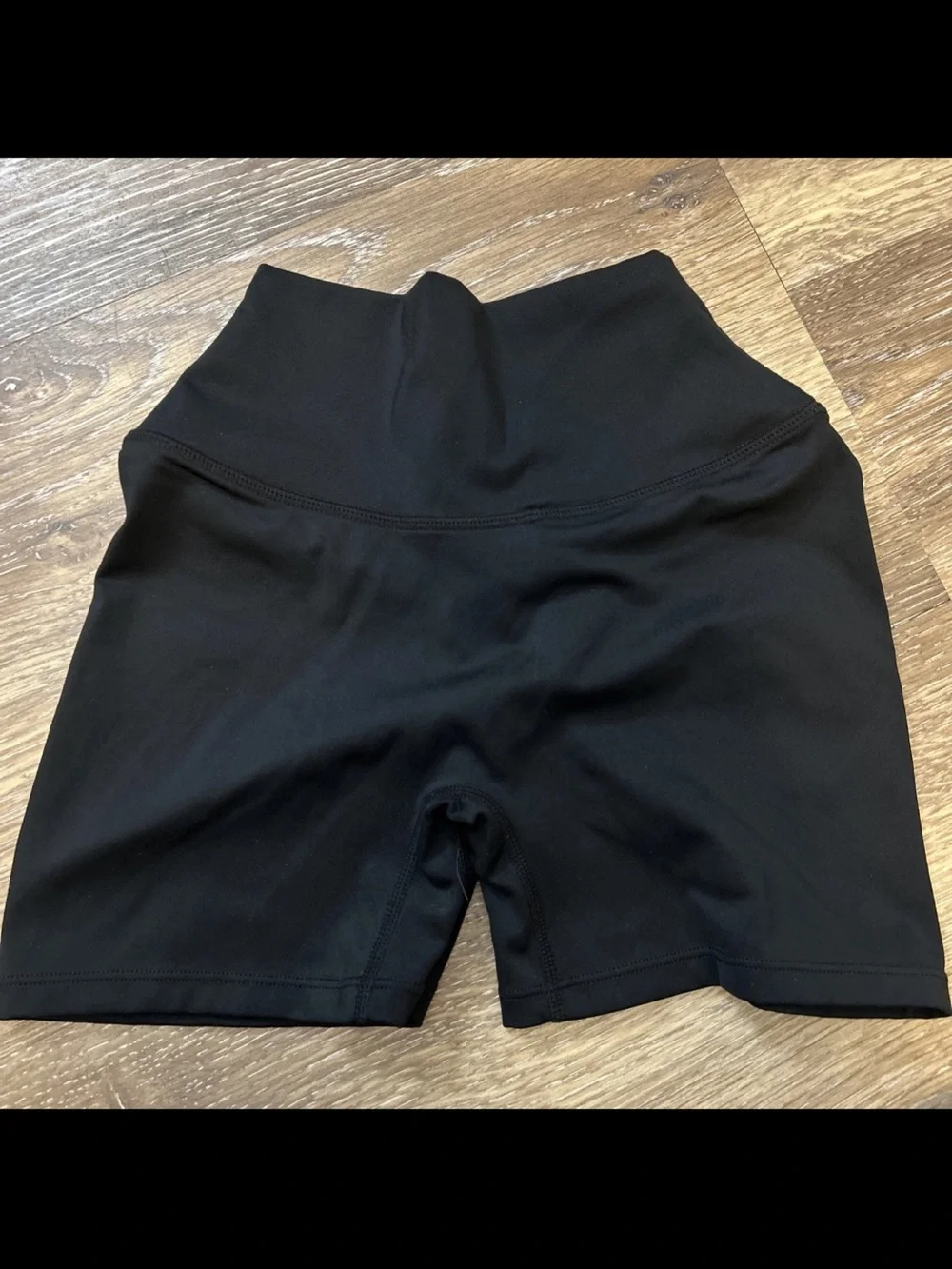 SOLD CSB Form Freedom Scrunch Shorts Womens M Black 4 Inch Gym Bike Activewear